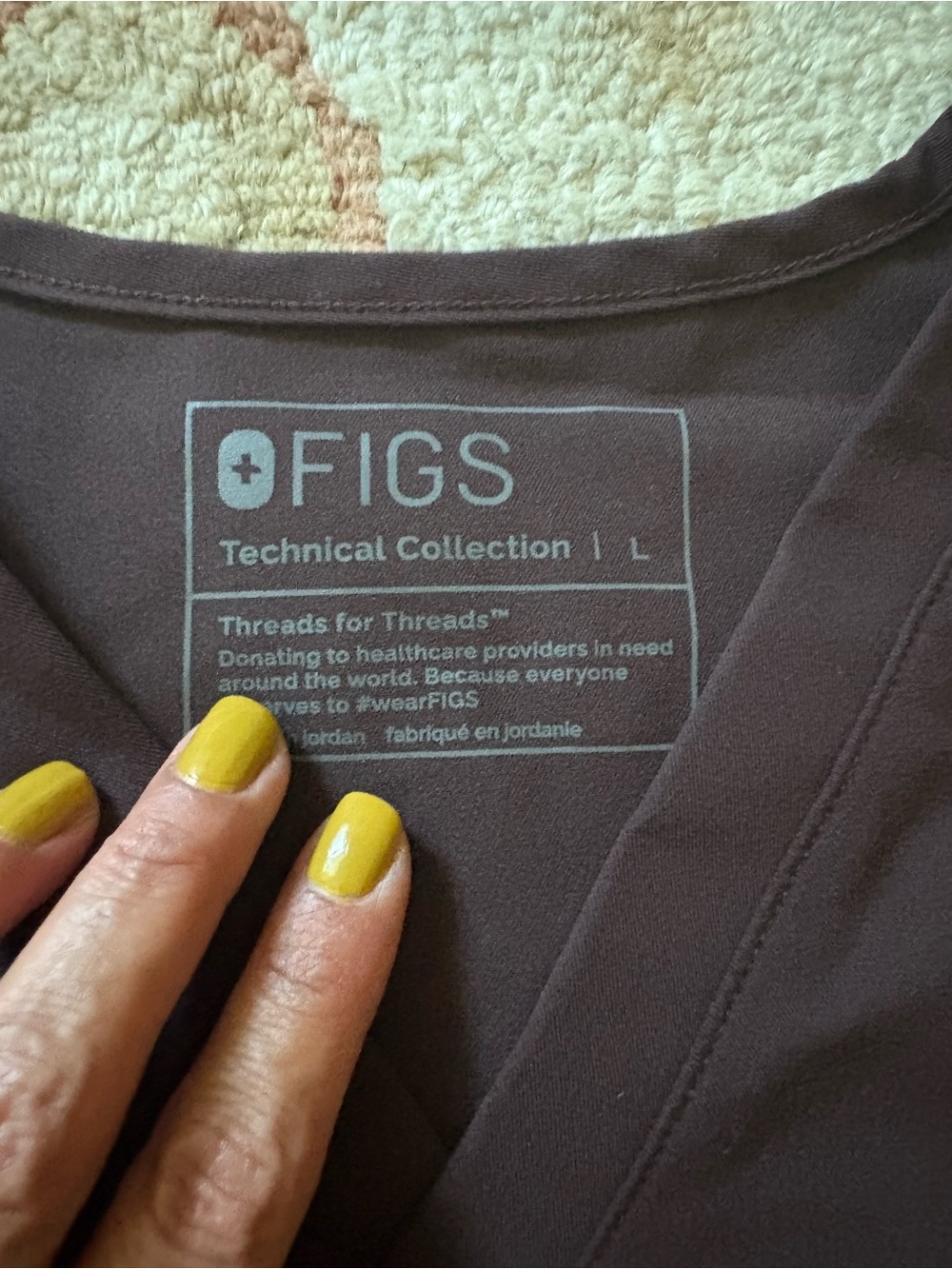FIGS Catarina PETITE Scrub top espresso large - Picture 5 of 5